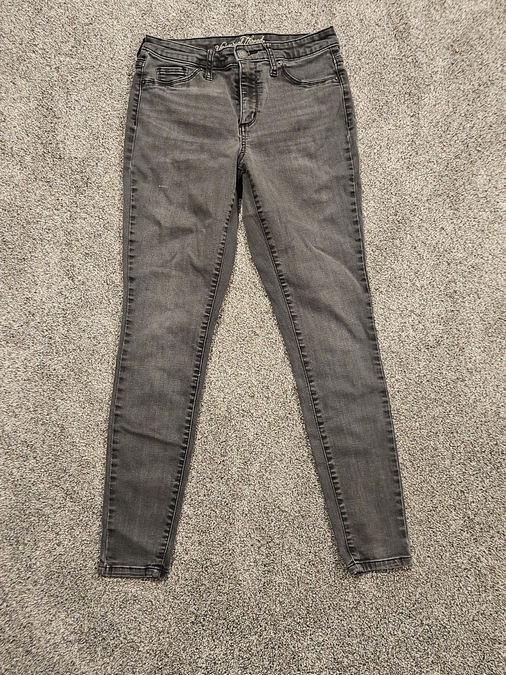 Universal Thread Women's Skinny Jeans in Gray